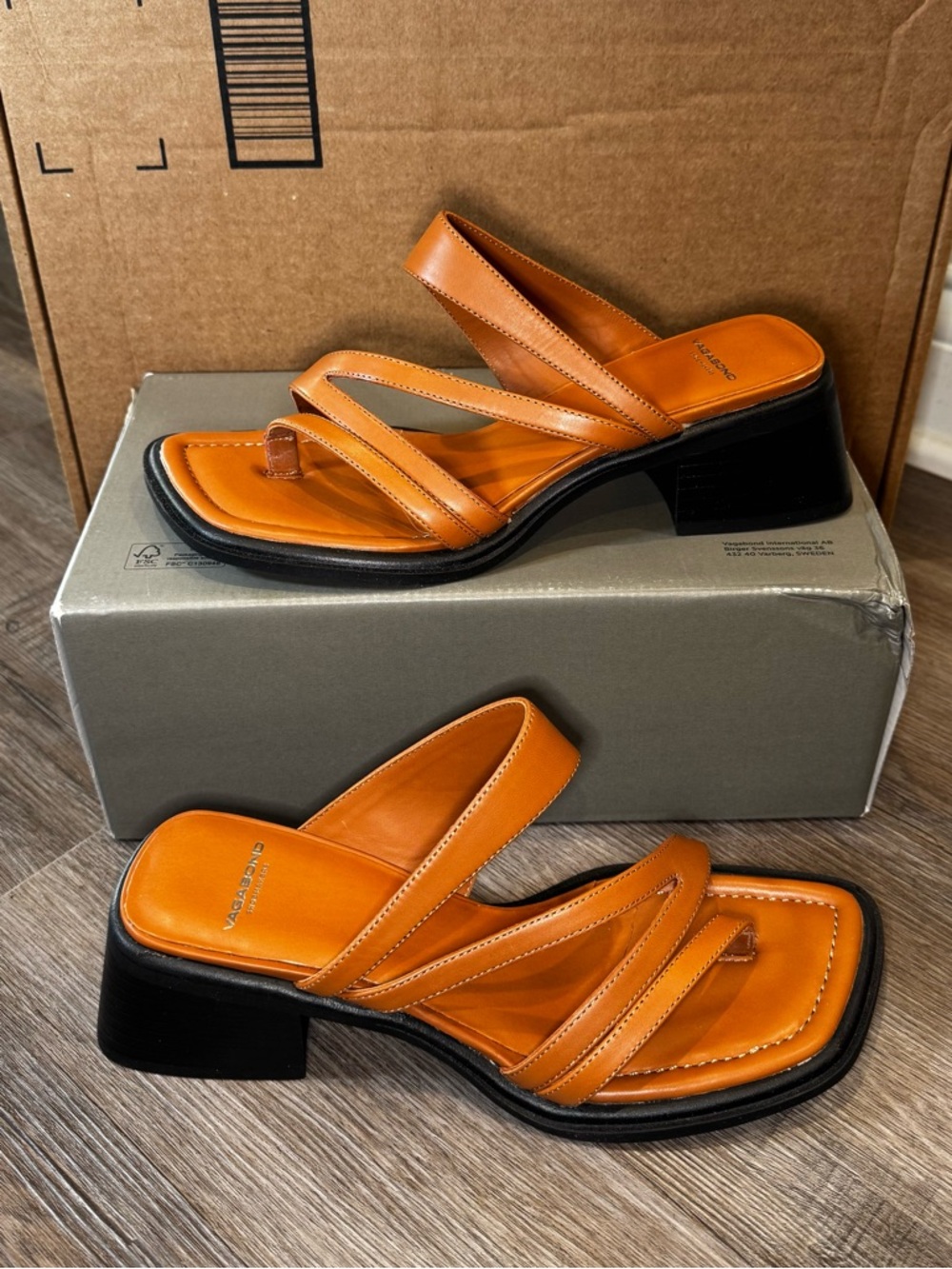 Vagabond Ines Thong Heeled Cognac Leather Sandals